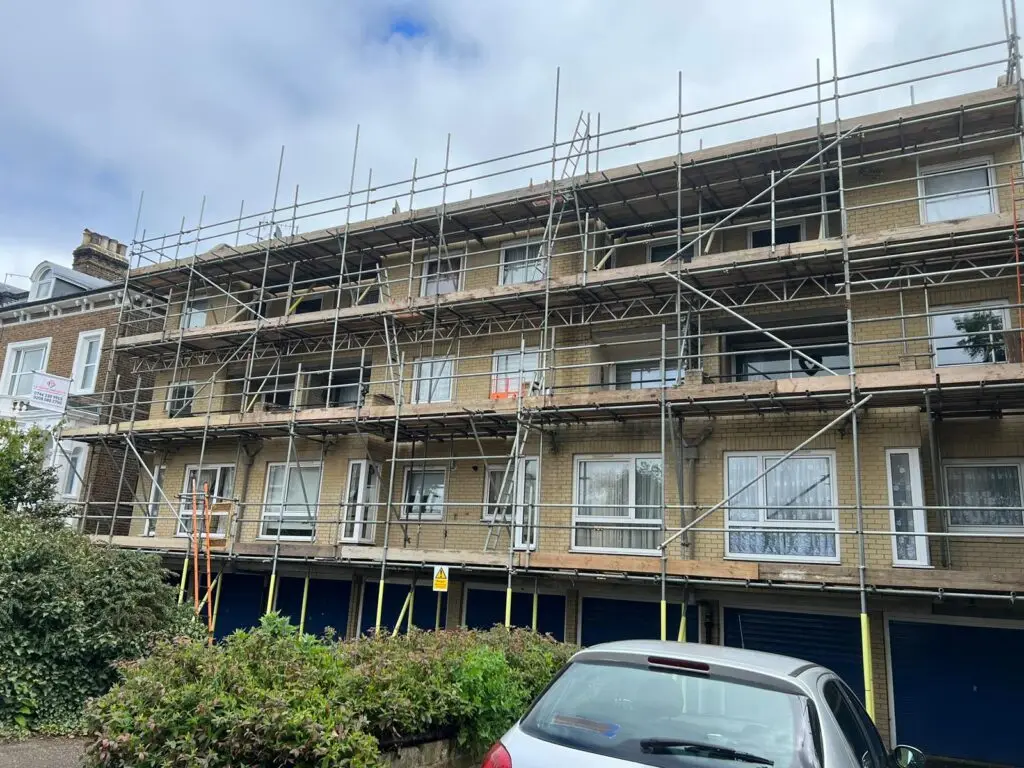 Commercial Scaffolding in 21 Richmond Road W5