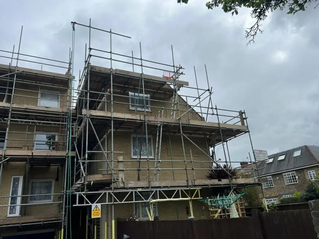 Commercial Scaffolding in 21 Richmond Road W5