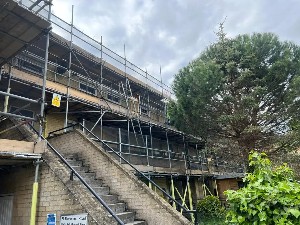 Commercial Scaffolding in 21 Richmond Road W5
