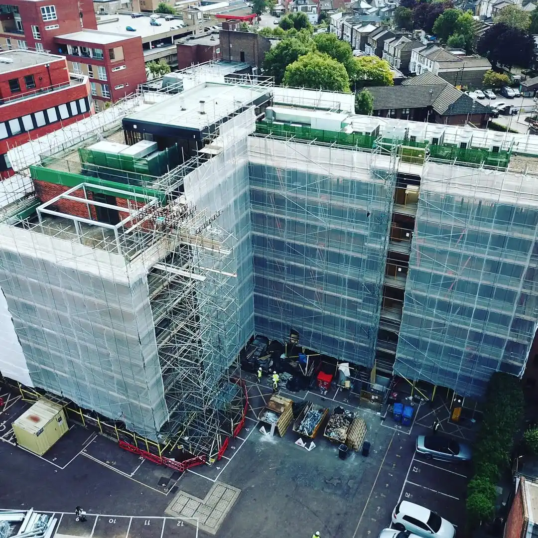 Well done boys for the fantastic work👏🏻👏🏻👏🏻#scaffoldinglondon #portview...