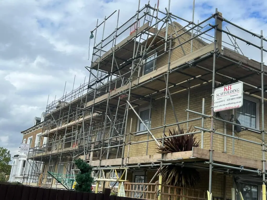 Commercial Scaffolding in 21 Richmond Road W5